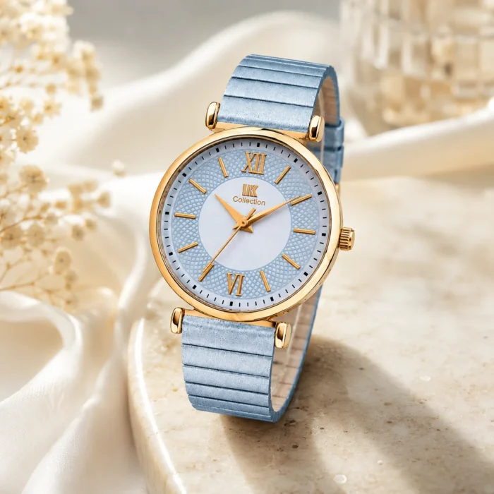 women watch